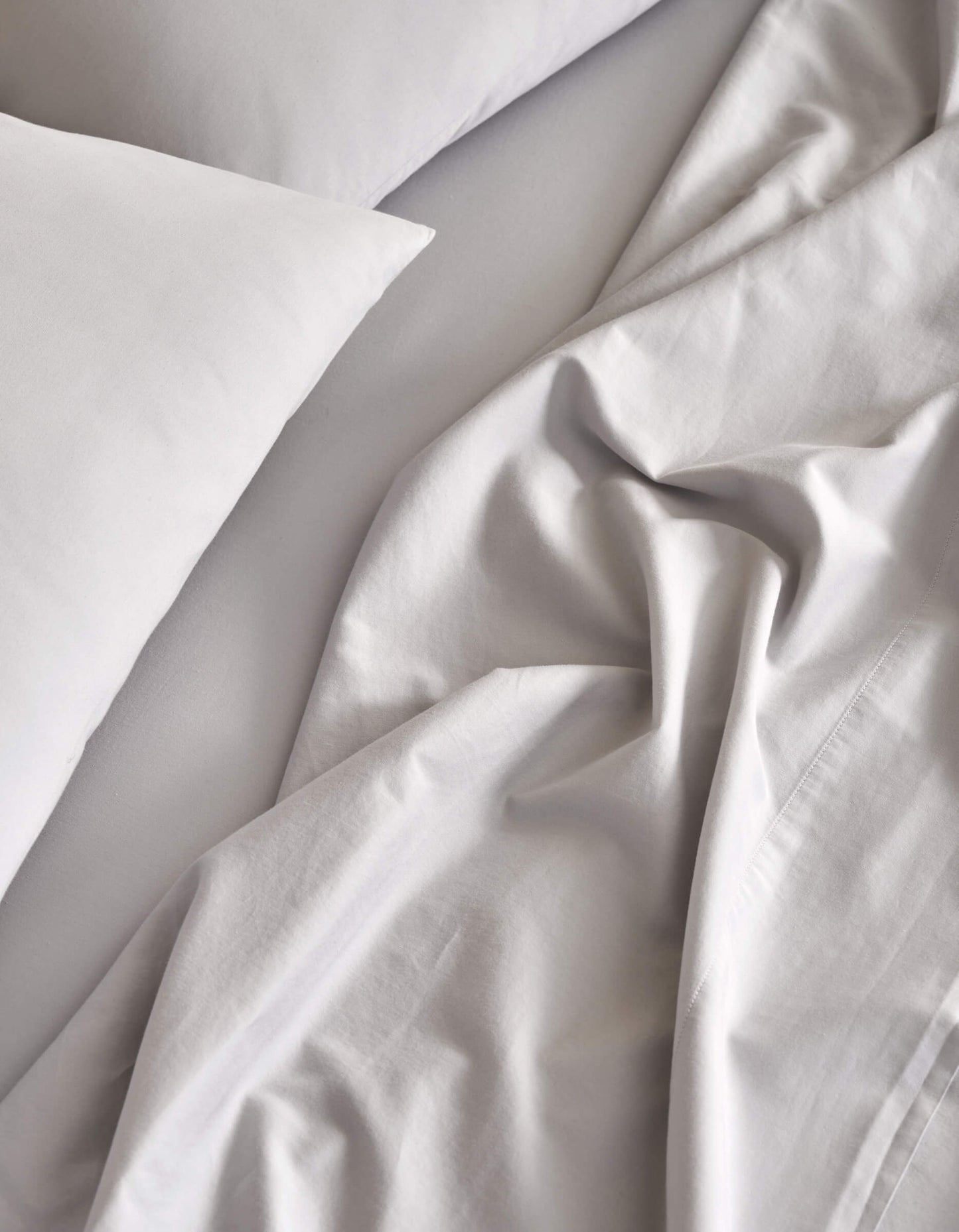 Soft-Wash Cotton Bedding Deluxe Bundle - Down Alternative